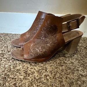 Roper leather tooled look sandals